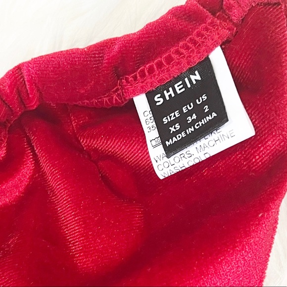 Red tie backless halter top with High-rise drawstring shorts. Size XS NWT - Picture 5 of 8